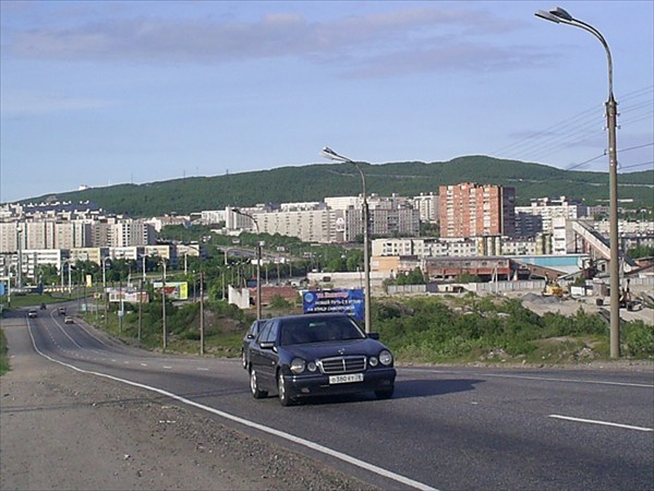 Вид на Мурманск из Колы.